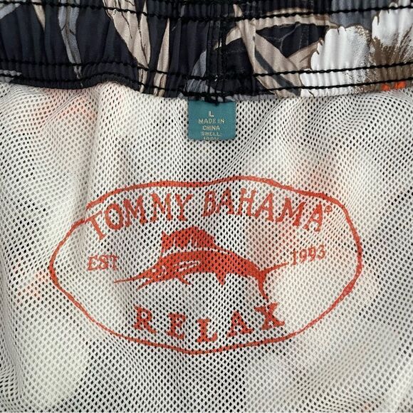 TOMMY BAHAMA Relax Men’s‎ Floral Hibiscus Print Swim Shorts size large - Picture 5 of 7
